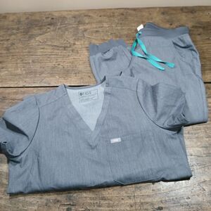 Figs Scrub Top Joggers Sz S Healthcare Nurses Medical Technical SET Gray